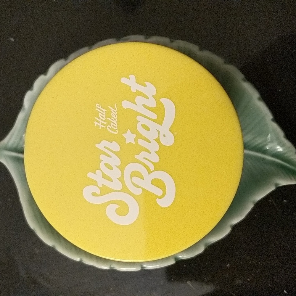 NWT Setting Powder - Picture 3 of 4